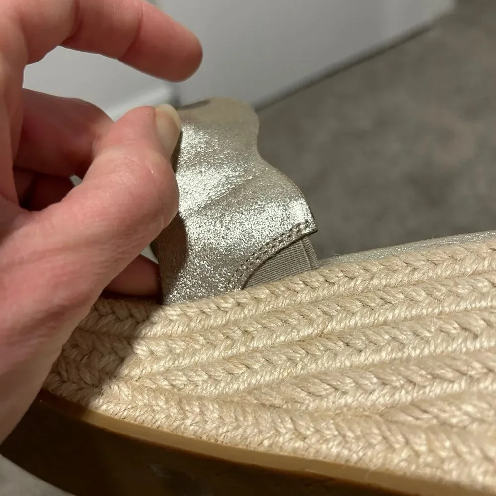 Pelle Moda Womens 'Krew' Espadrille Wedge Slide Sandal platinum gold. NWT sz 10